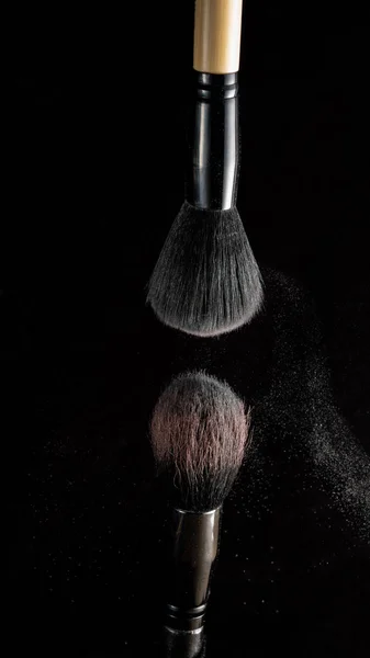 Escova Maquiagem Revestida Com Sombra — Fotografia de Stock