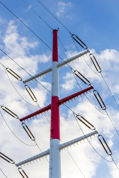 Pólo Linha Elétrica Vermelho Branco — Fotografia de Stock