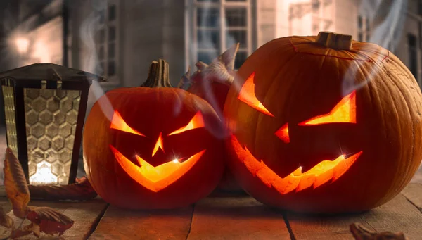 Abóboras Halloween Assustadoras Pranchas Madeira Noite — Fotografia de Stock