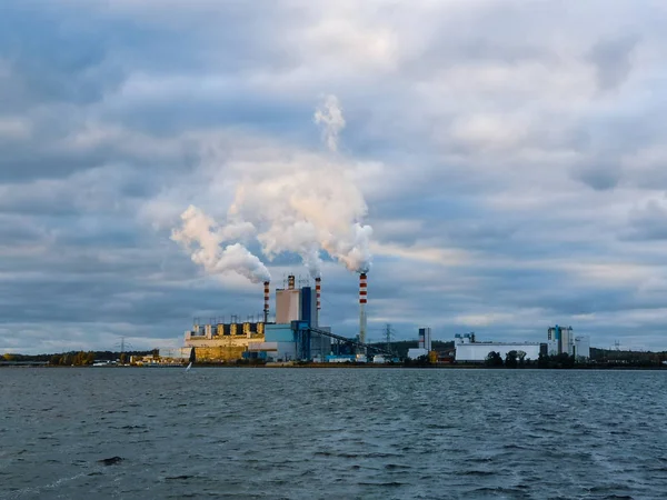 Power Plant Nad Jeziorem Konin Polska — Zdjęcie stockowe
