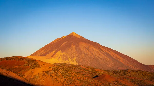 El Teide Yanardağı tepe Tenerife Adası, İspanya.