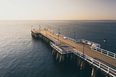 Gdynia Orlowo 'daki iskelede hava manzarası.