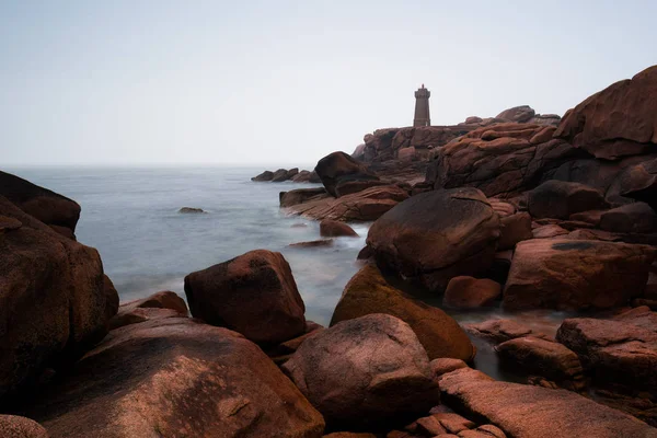 Long Exposure View Ploumanach Lighthouse Big Red Rocks — Stock Photo, Image