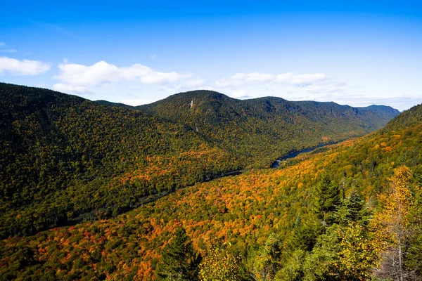 Panoramatický Výhled Hory Národním Parku Jacquese Cartiera Quebec Kanada Podzimní — Stock fotografie