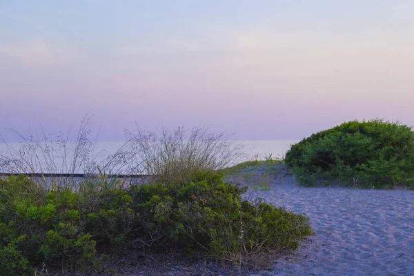 Mediterraan Landschap Zonsondergang Zee Met Helder Stromend Gekleurde Stralen Van — Stockfoto