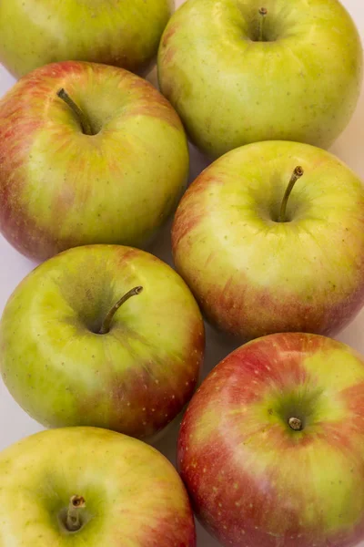 Reife rote Äpfel. Nahaufnahme — Stockfoto