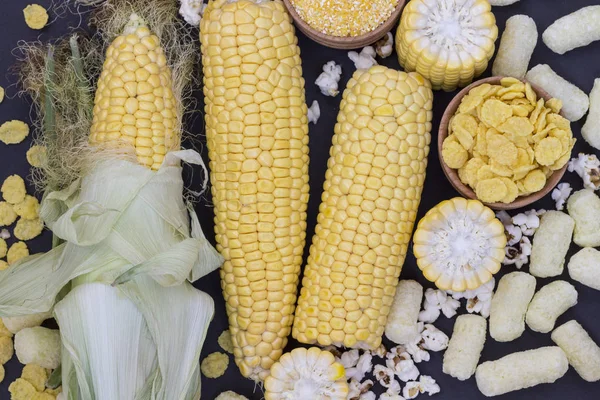 Maíz y productos de maíz, vista superior —  Fotos de Stock