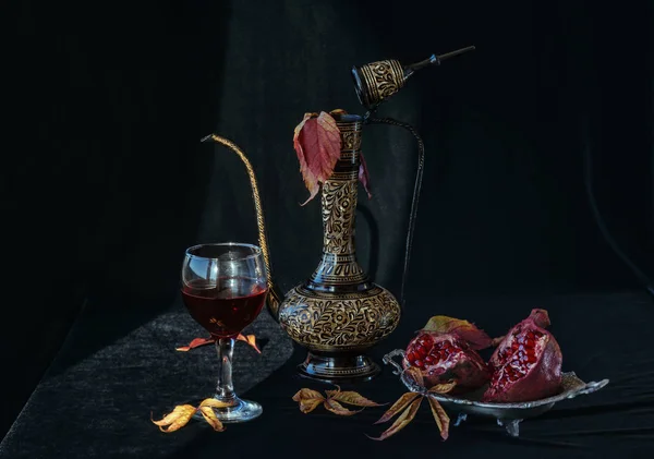   meyve ve şarap ile natürmort