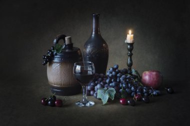   Natürmort şarap ve meyve