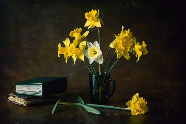 Цветы Коричнево Желто Зеленых Тонах — стоковое фото