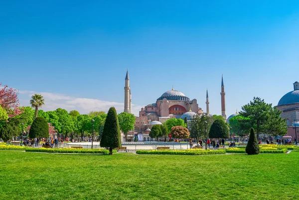 Widok Świątyni Hagia Sofia Parku Sultanahmet Istanbul Turcja — Zdjęcie stockowe