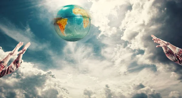 Playing Voleyball Earth Globe — Stock Photo, Image