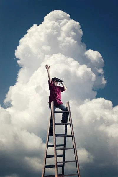 Em cima de uma escada — Fotografia de Stock