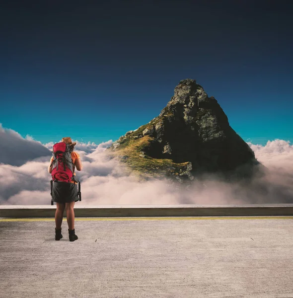 Boven wolken Mountain Peak — Stockfoto