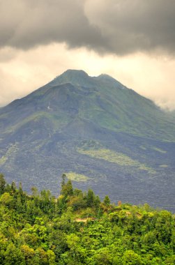 Endonesi, Bali adasındaki Batur volkanı manzarası