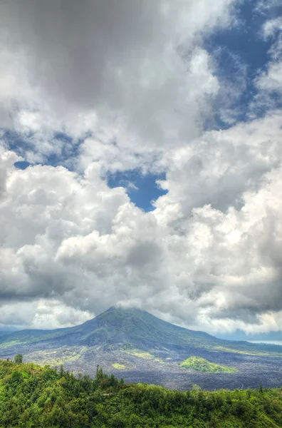 インドネシアバリ島のバトゥール火山の風景 — ストック写真