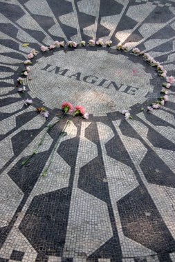 New York Central Park 1963 yılından bu yana bir Ulusal tarihi dönüm noktası olduğunu ve Amerika Birleşik Devletleri'nin en çok ziyaret edilen kentsel park vardır
