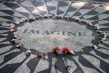 New York Central Park 1963 yılından bu yana bir Ulusal tarihi dönüm noktası olduğunu ve Amerika Birleşik Devletleri'nin en çok ziyaret edilen kentsel park vardır