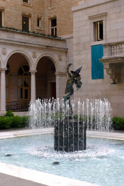 Boston Halk Kütüphanesi Amerika Birleşik Devletleri'ndeki en büyük belediye Halk Kütüphanesi sistemlerinden biridir