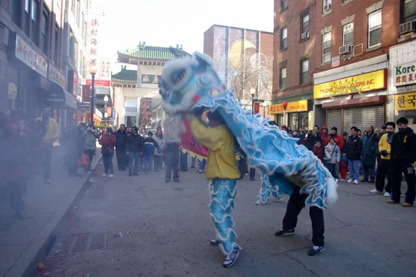 Baile Del León Chinatown Boston Durante Celebración Del Año Nuevo — Foto de Stock