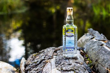 Minsk region, Beyaz Rusya - 19 Eylül 2016: Beyaz Rusya votka 