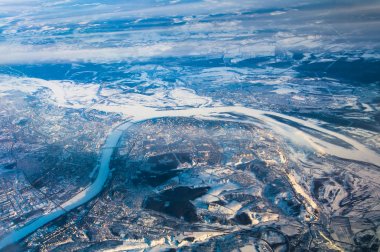 Novgorod manzarası ve Volga ve Oka nehirlerinin birleştiği yer 