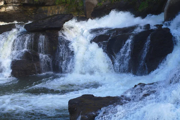 Fiume Cascata Torrente Pietra Acqua Spruzzata Roccia Ambiente — Foto Stock