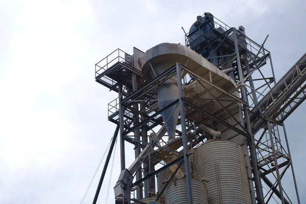 Agricultura molino silo cereal grano industria alimentaria — Foto de Stock