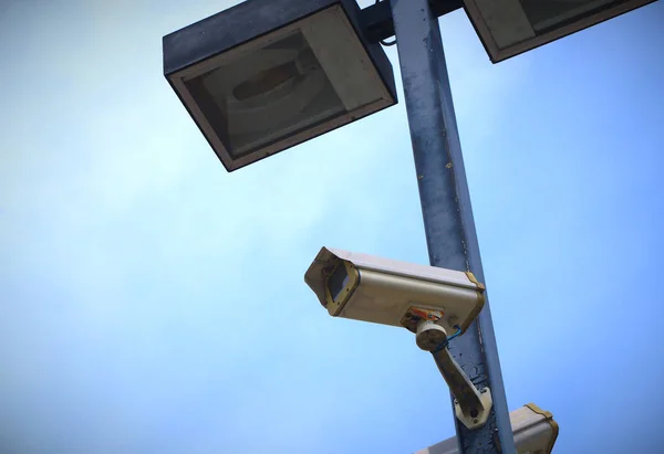 Surveillance beveiliging camera politiecontrole camera veiligheidscontrole — Stockfoto