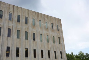 Ofis binası beton gökdelen iş cephesi