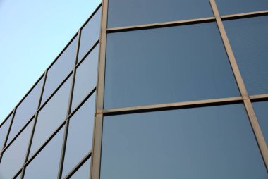 modern cam pencere ofis binası iş gökdeleni 