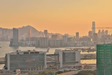 Endüstriyel Hong Kong şehirde bina cephe