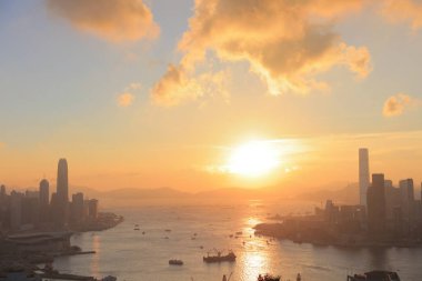 Bir görünümü, İskoç tepenin zirvesine günbatımı.