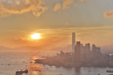 Kowloon yan alacakaranlık gökyüzü günbatımı 