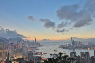 Bir görünümü, gün batımı İskoç Hill