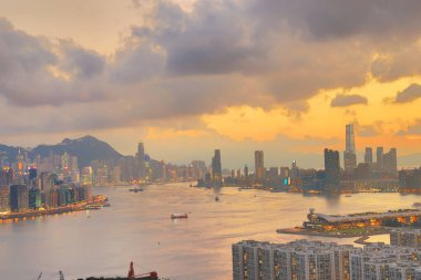Victoria Harbor View dan Lam kalay HK