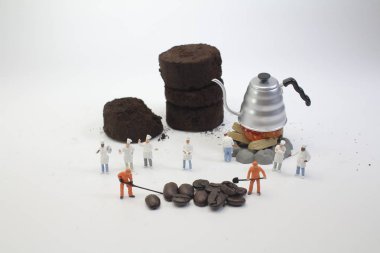 kahve fasulyesi, seçici odak ile çalışan bir kişi