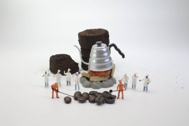 kahve fasulyesi, seçici odak ile çalışan bir kişi