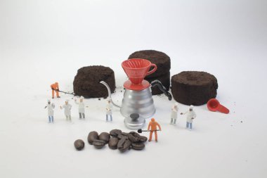 kahve fasulyesi, seçici odak ile çalışan bir kişi