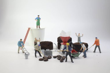 kahve fasulyesi, seçici odak ile çalışan bir kişi