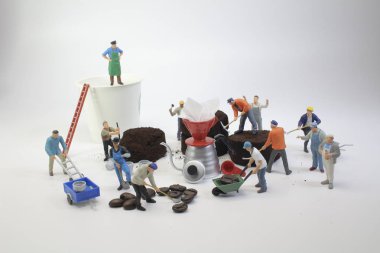 kahve fasulyesi, seçici odak ile çalışan bir kişi