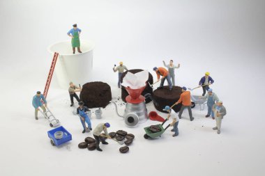 kahve fasulyesi, seçici odak ile çalışan bir kişi