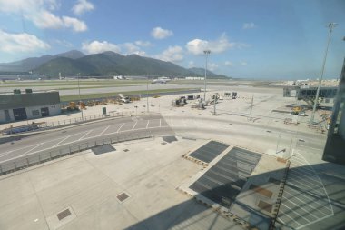Orta Saha kalabalık Chek Lap Kok Havalimanı