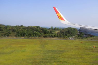 bir Okayama havaalanında pist