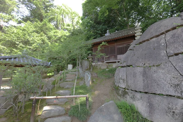 üç en ünlü bahçeleri olduğunu