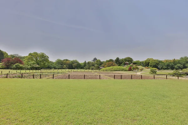 üç en ünlü bahçeleri olduğunu