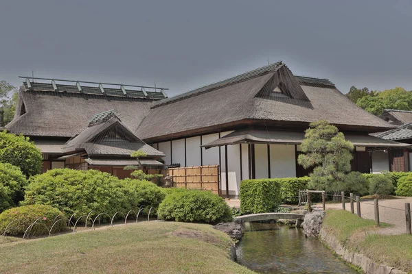 bir Korakuen; Okayama Japon bahçesinde; Japonya