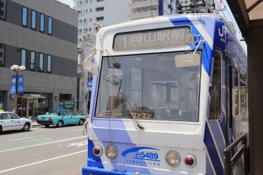 Tramvay Okayama sokak City, Japonya