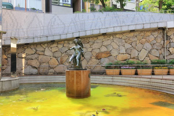 Okayama, Japonya gölette bahar