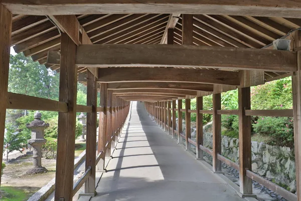 bir küçük Uka türbelerin Bahçe Fugenin Tapınak